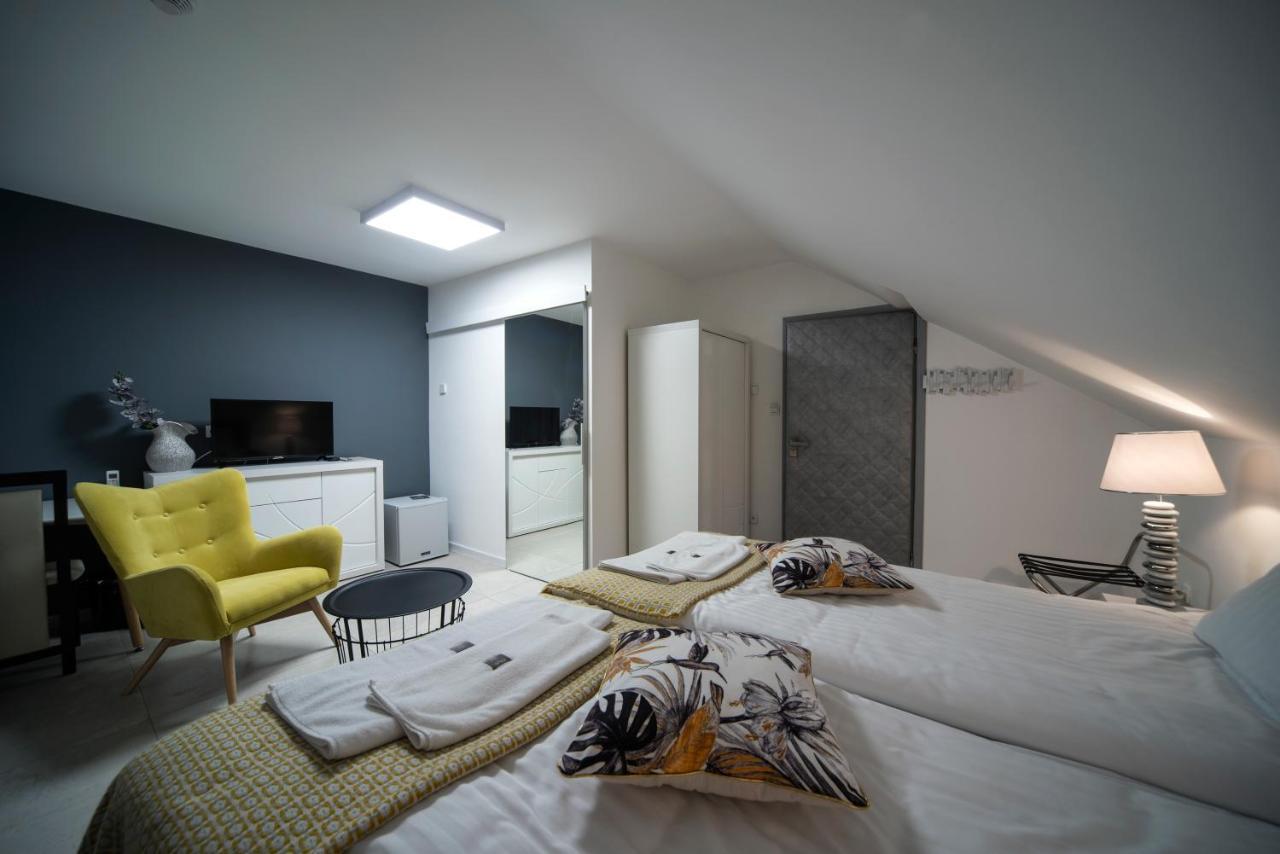 Kp Claudia Apartment เวียลิชกา ภายนอก รูปภาพ